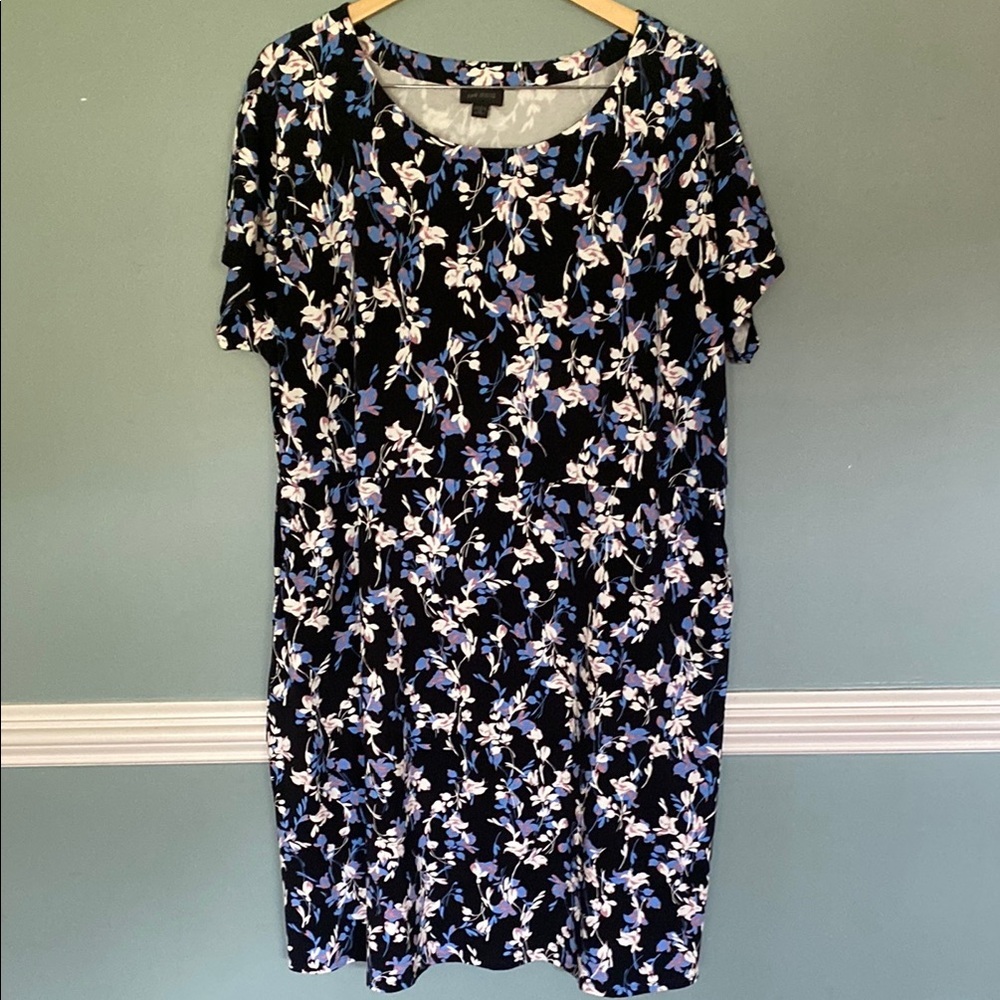 J Jill Dress Wearever Collection 2x 18-20 Floral Navy Bloom Short Sleeves EUC